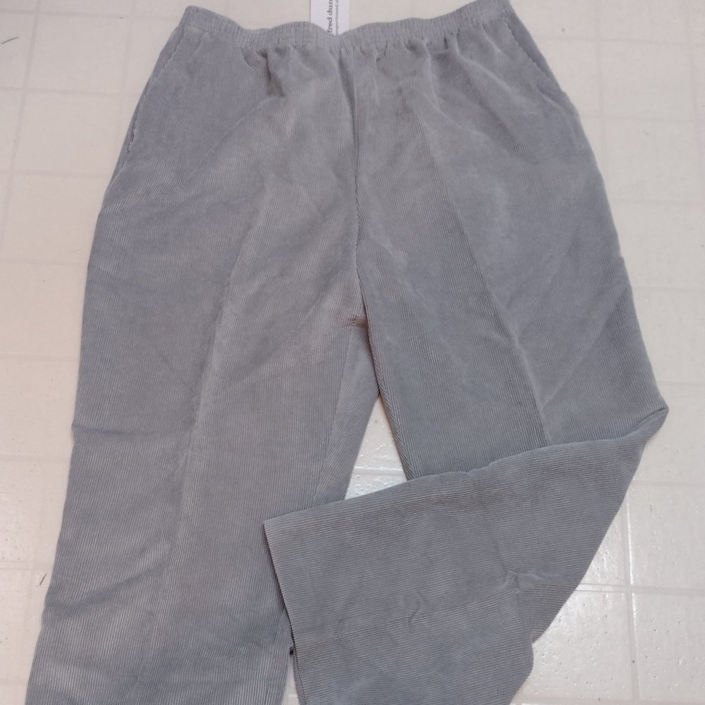 Alfred Dunner Gray Corduroy Pants - Size 18 - NWT